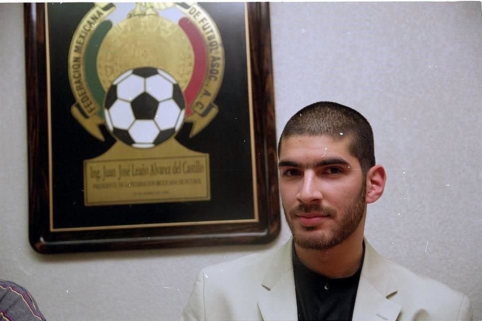 El atacante fue presentado con los Tecos en 1999.