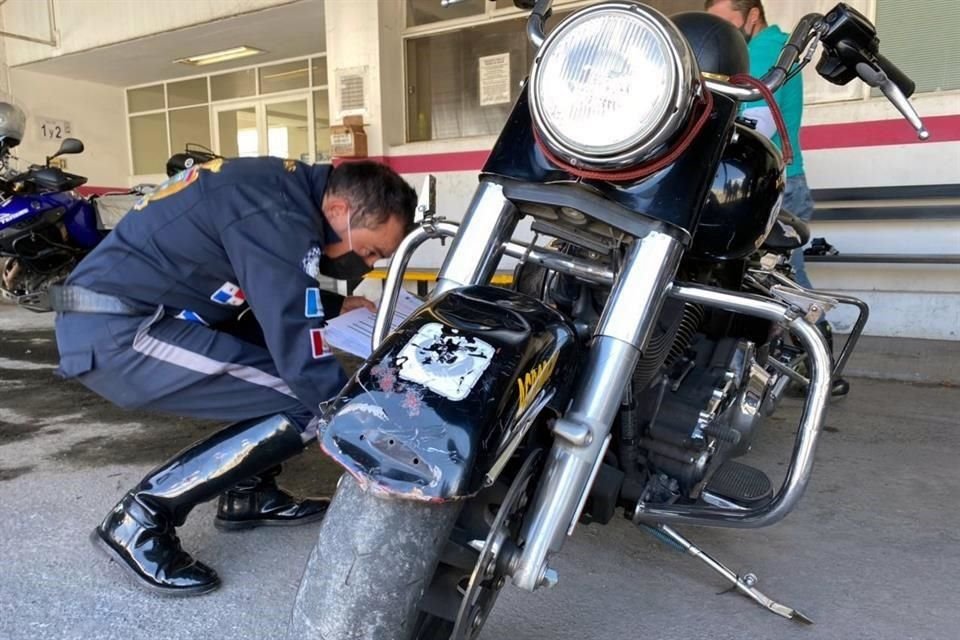 Expertos coinciden en que las licencias de conducir para motociclistas, por sí solas, son insuficientes para reducir las muertes viales en este tipo de vehículos, si no se acompañan de otras medidas.