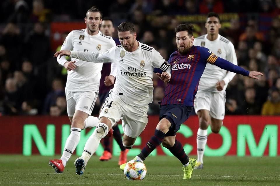 La 'Pulga' va por su Clásico 20 en el Camp Nou.