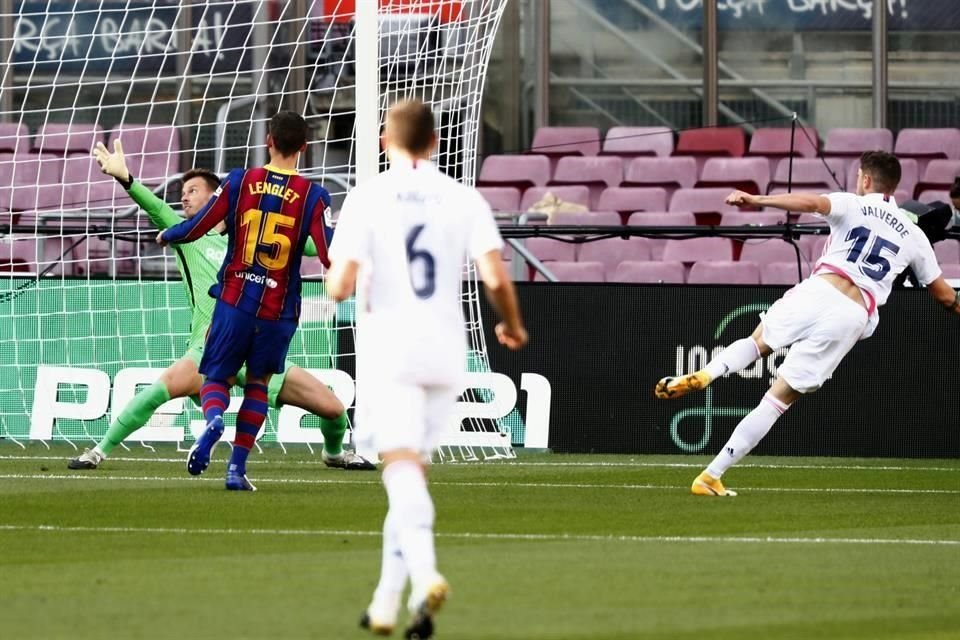 Así venció Valverde a Neto para el primer gol.