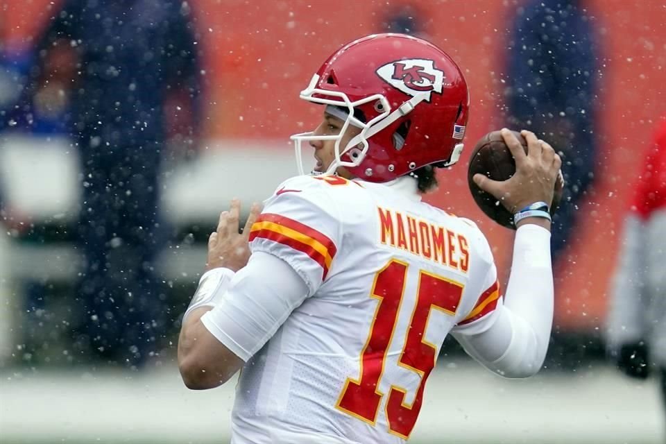 Patrick Mahomes lanzó para 200 yardas y un tochdown.