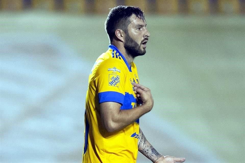 El delantero francés suma 10 goles y está a dos de Jonathan Rodríguez, quien ayer se le despegó al marcar doblete.