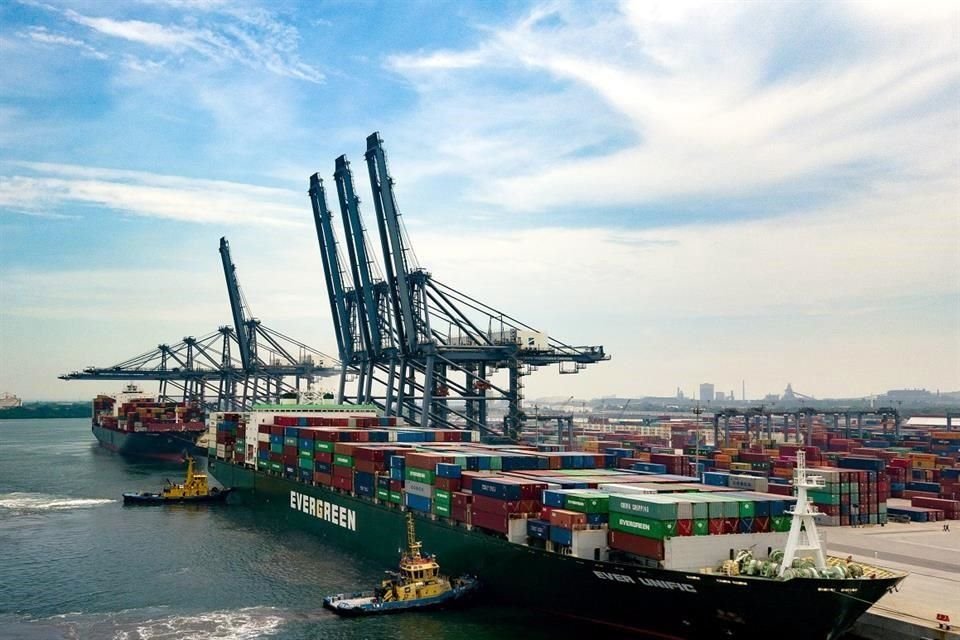 La movilidad en la Terminal Especializada de Automóviles en Lázaro Cárdenas aumentó en el primer trimestre.