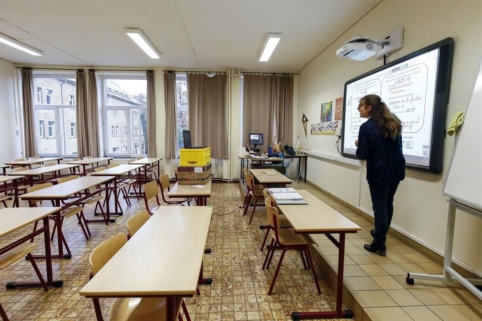 El Gobierno francés indicó que uso de cubrebocas será obligatorio para niños a partir de los seis años en regreso a clases el próximo lunes.