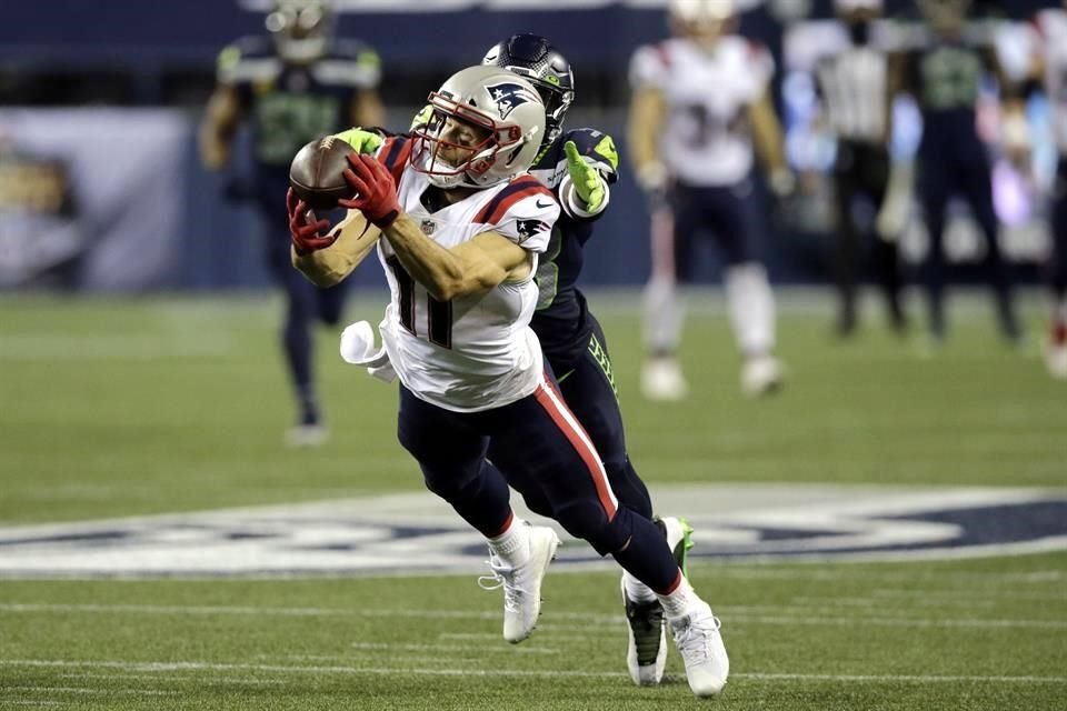 Julian Edelman ha tenido mejor papel como QB que como receptor.