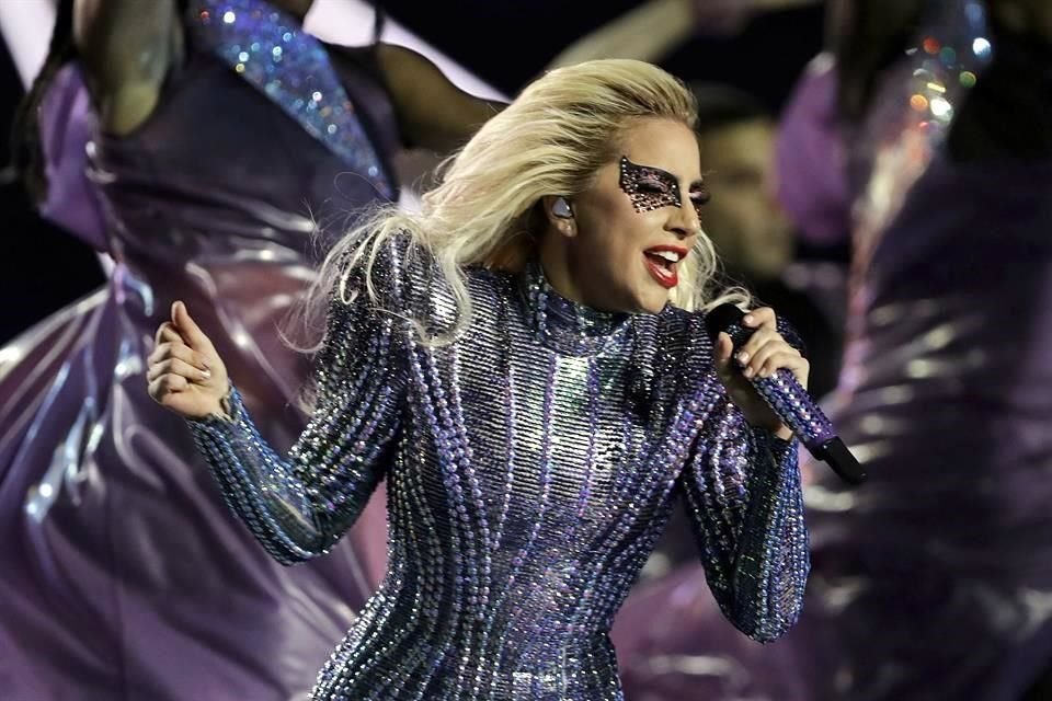 Con las elecciones presidenciales y la pandemia presentes en Estados Unidos, Gaga ha participado tanto en la campaña electoral como en la lucha contra la Covid-19.