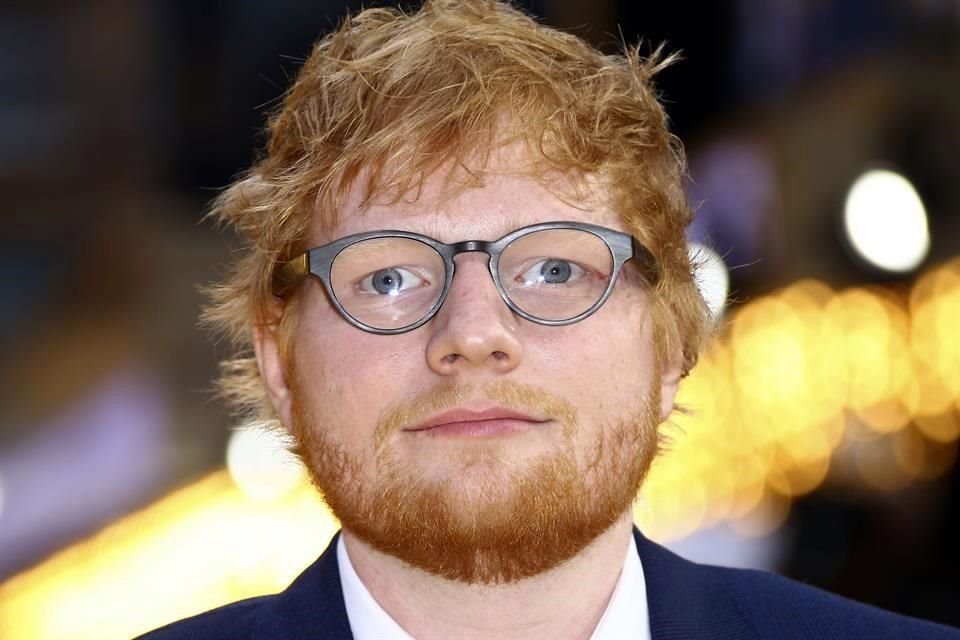 Sheeran venderá una de sus pinturas de arte abstracto con fines benéficos