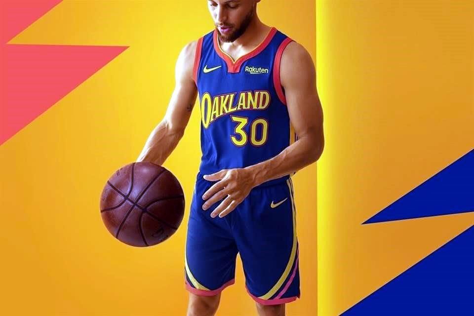 Los Warriors presentaron su nueva piel, el modelo 'Oakland Forever'.