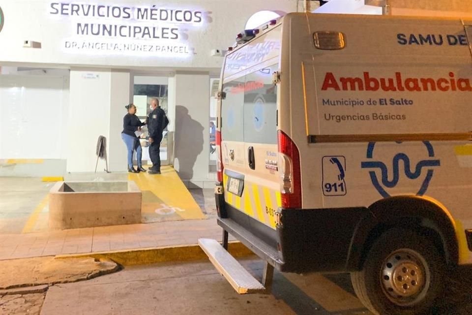 Ambos fueron trasladados a un puesto de socorros y su estado de salud se reporta como regular.
