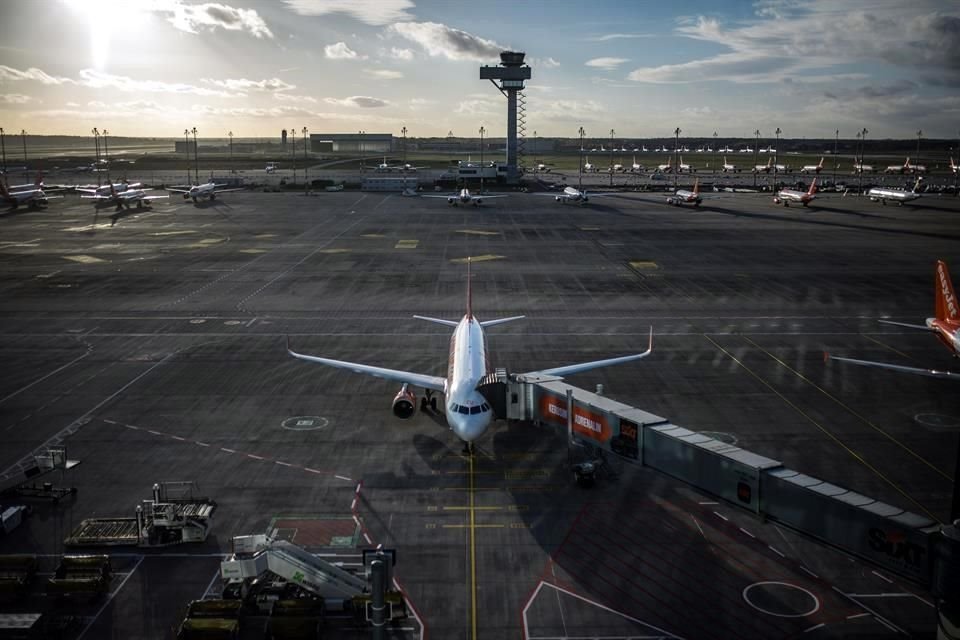 Las discusiones sobre el TUA se dan en un contexto en el que se busca efectuar modificaciones a la Ley de Aviación Civil y de Aeropuertos.