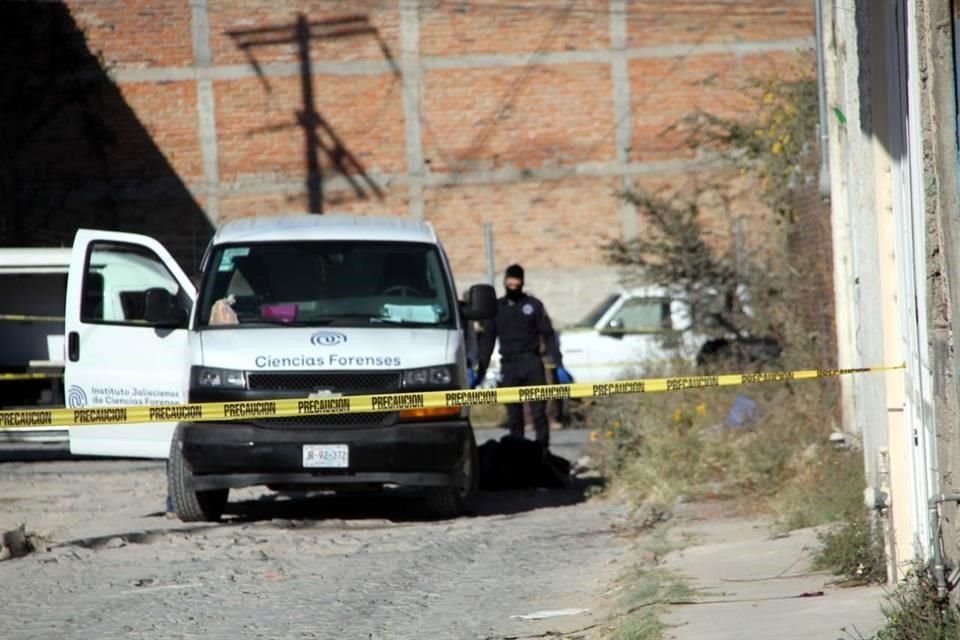 El hombre, de aproximadamente 40 años, fue asesinado en Nacionalismo y Patria Oriente.