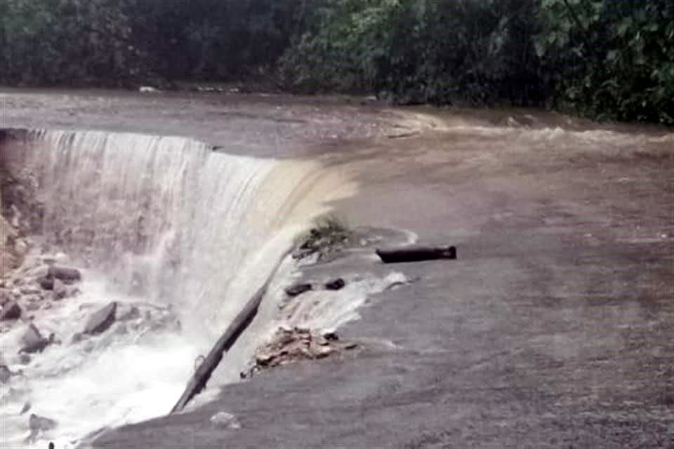 El rio Tulijá se desbordó en el tramo Ocosingo- Palenque.