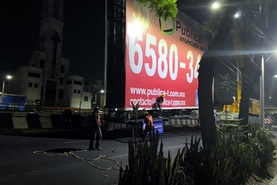 Los anuncios fueron retirados por el Invea  fueron desmantelados por el  la noche del viernes.