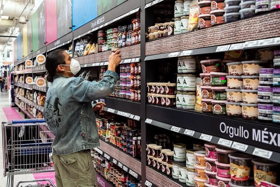 Los incrementos en costos de insumos en la industria se suelen trasladar a los consumidores.