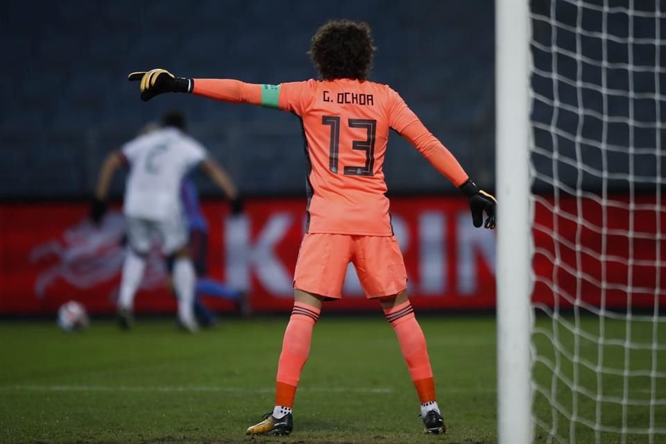 Ochoa está a 19 juegos de empatar a Campos.