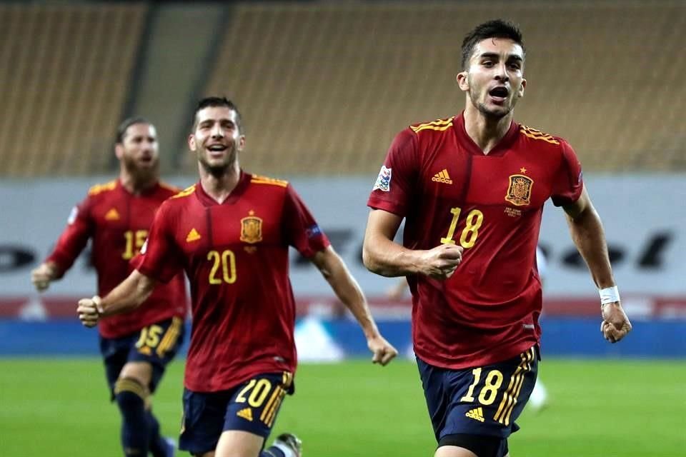 Ferrán Torres (18) marcó un hat-trick.