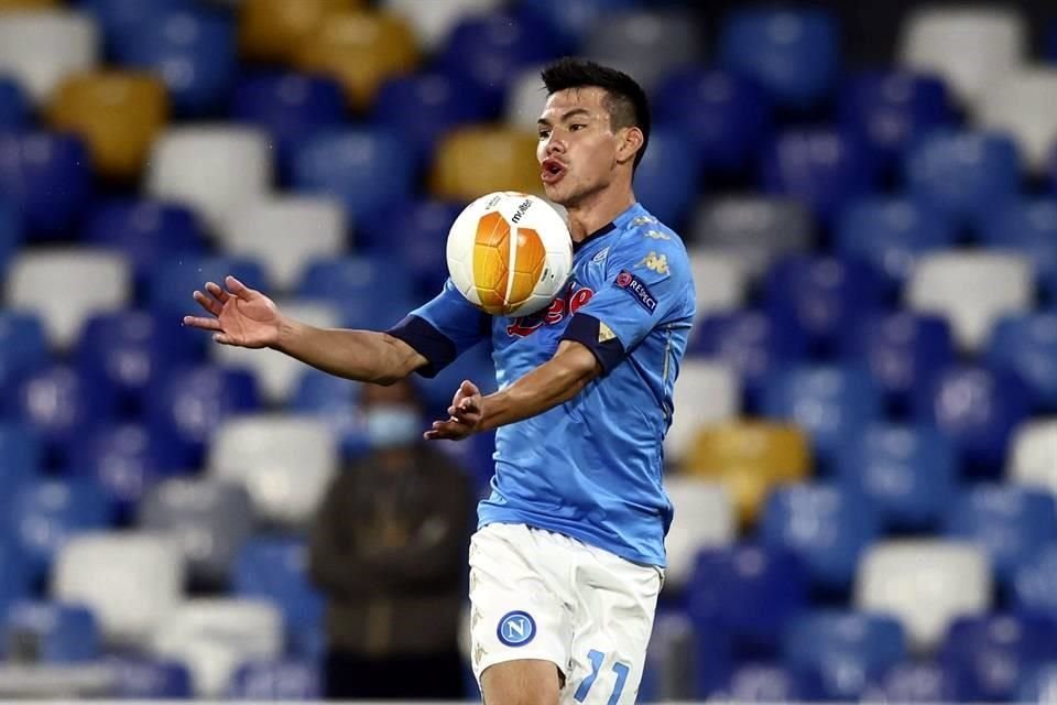 Hirving Lozano juega su segunda temporada en el Napoli.