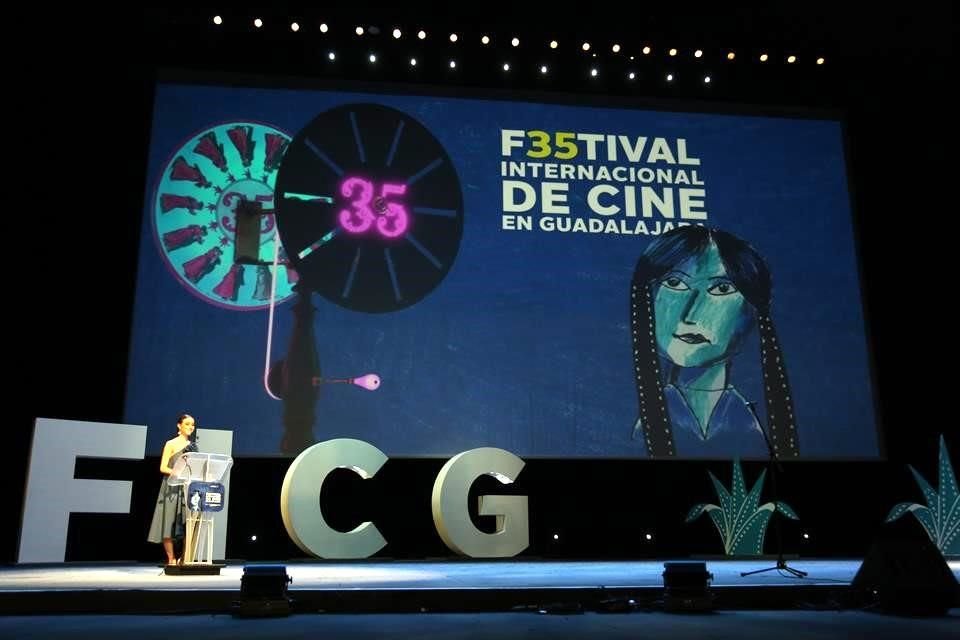 A la inauguración sólo asistieron 500 personas.