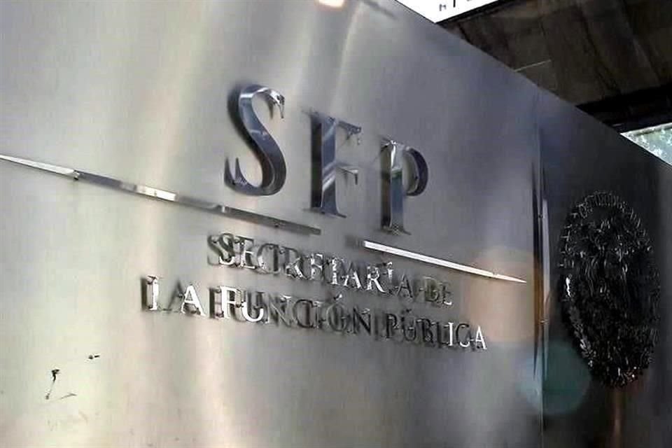 La SFP, a quien AMLO quiere dar atribuciones del INAI, clasificó como reservados 12 expedientes diarios y 365 cada mes desde enero de 2019.