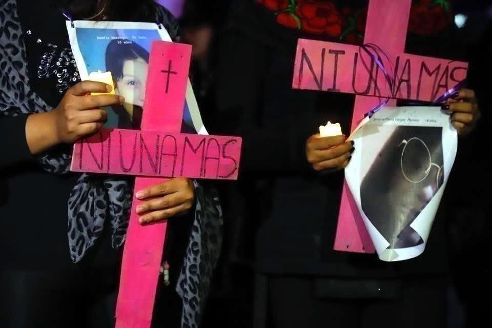 En el caso de los feminicidios, conforme a las cifras dadas a conocer este miércoles, entre enero y octubre de este año sumaron 777.