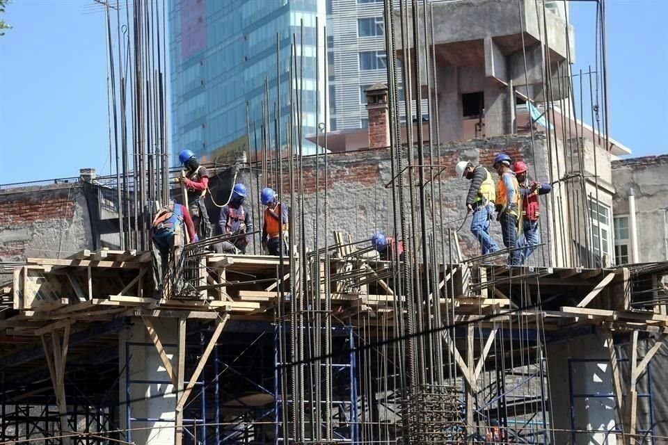 De enero a octubre de este año la construcción registró una contracción de 13.4 por ciento, de acuerdo con datos del Inegi. 