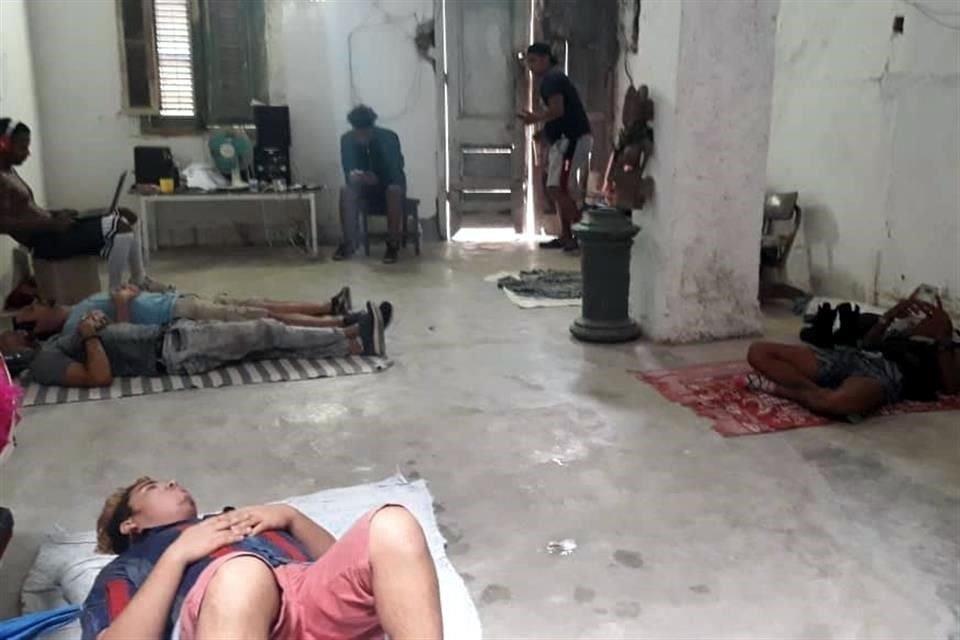 Miembros del Movimiento San Isidro se encontraban en huelga de hambre. En la imagen, algunos miembros del colectivo en una imagen compartida en Facebook.