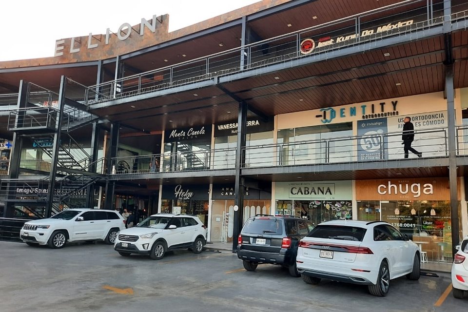 Las personas fueron asaltadas en la Plaza Ellion, en San Pedro.