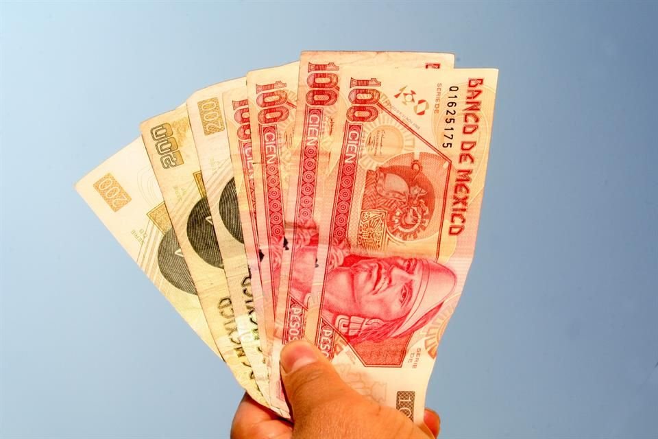 ¿Quieres invertir tu dinero y no sabes por dónde empezar?, checa estas recomendaciones de especialistas.