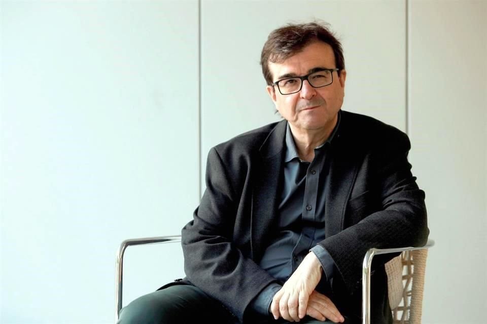'Un escritor cobarde se ha equivocado de oficio', sostiene Cercas.