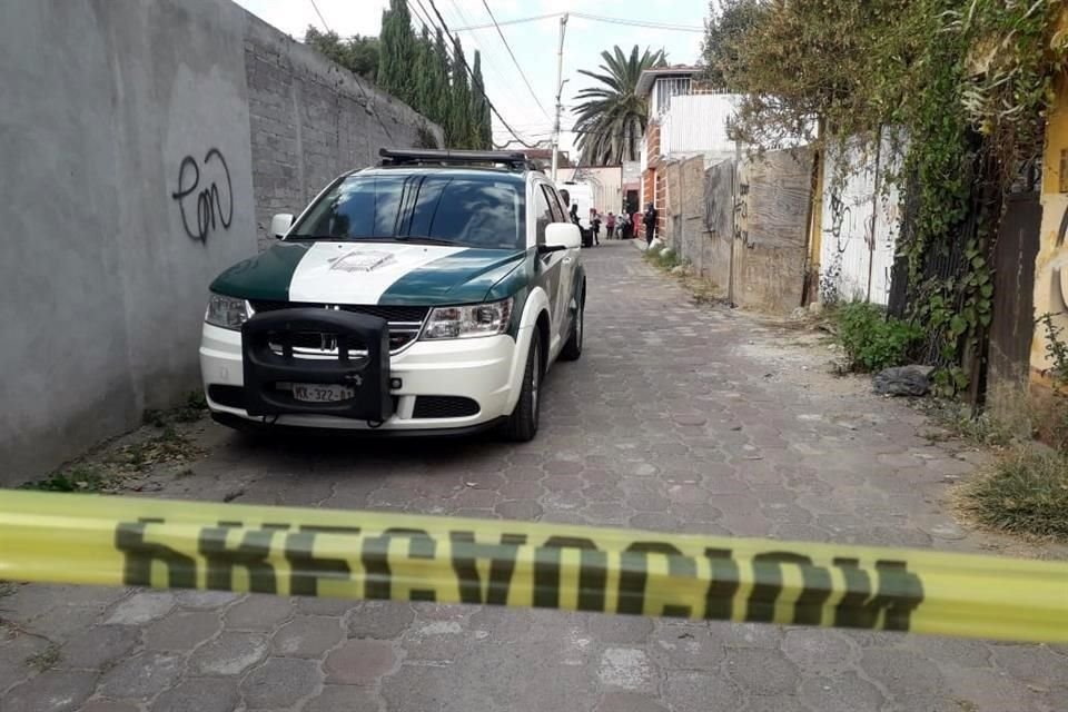El cuerpo de los hombres fue encontrado dentro de una casa que se rentaba por aplicación.