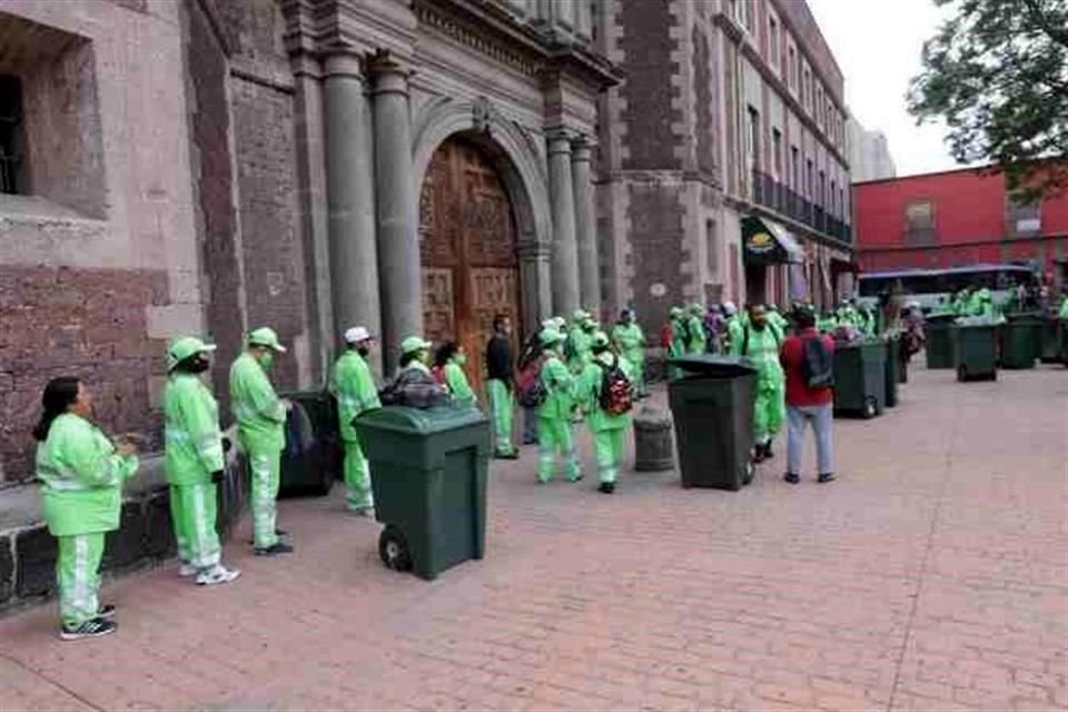 El esposo de Martha comenzó a sufrir amenazas y acoso laboral después de que ella denunció acciones irregulares de sus líderes sindicales de Limpia de la CDMX
