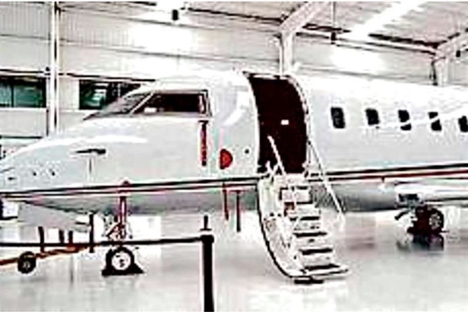 El Bombardier Challenger 605, con matrícula XB-NWD, fue adquirido por la entonces PGR y destinado al traslado del titular Jesús Murillo Karam.