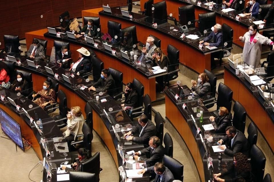 El Senado aprobó por unanimidad, con 91 votos a favor, reformas a la Ley Federal del Trabajo en materia de home office.