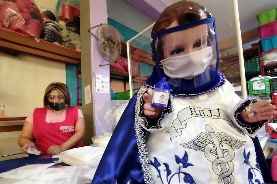 Perdura la tradición de la Candelaria, incluso con innovaciones en los atuendos.