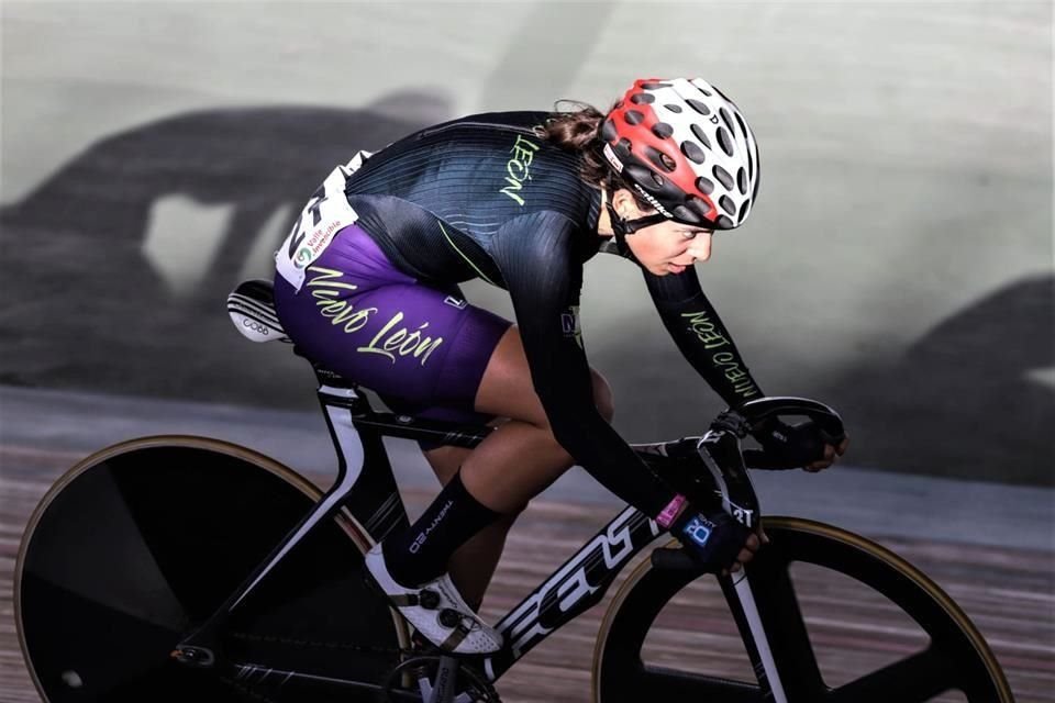 Sofía Arreola le dio el bronce a México en la prueba de Omnium.