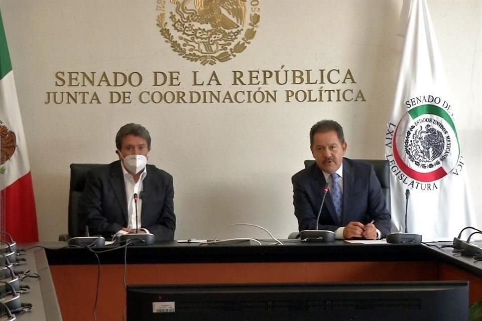 Los coordinadores parlamentarios de Morena ofrecieron conferencia de prensa para hablar de la polémica reforma.