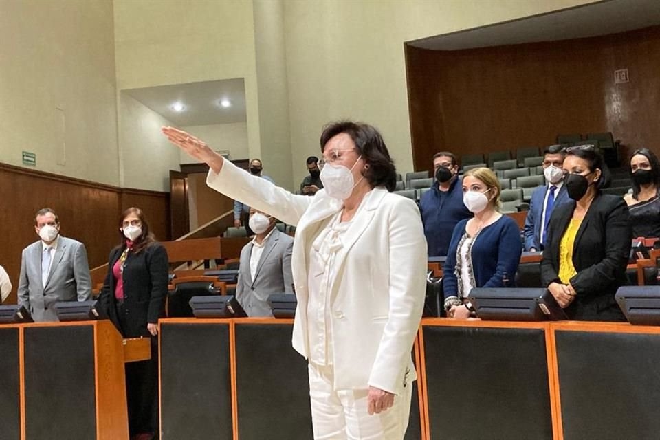 Ana Elsa Cortez Ureña,-vinculada a MC, se venía desempeñando como directora general de Delitos Patrimoniales y Financieros en la Fiscalía del Estado.