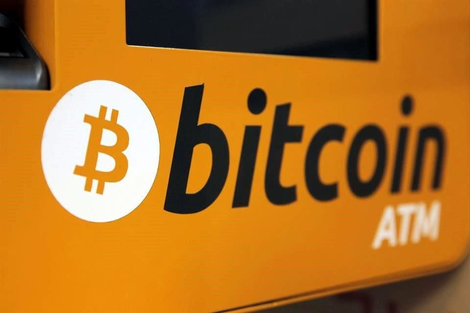 El precio del bitcoin se acerca a los 24 mil dólares.