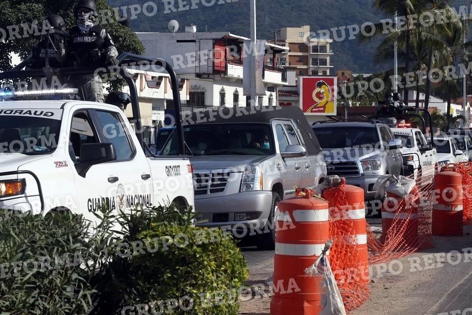 La carroza con el cuerpo de Aristóteles Sandoval está por llegar a Guadalajara.