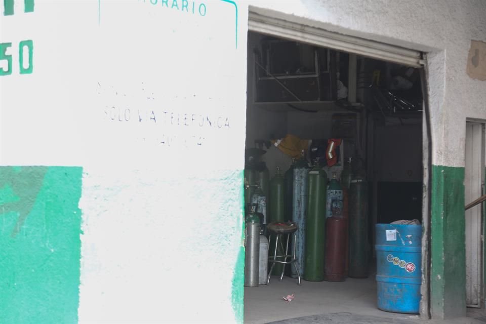 Seis de siete tiendas consultadas no tienen tanques de oxígeno para pacientes Covid; en redes los venden hasta en $13 mil.