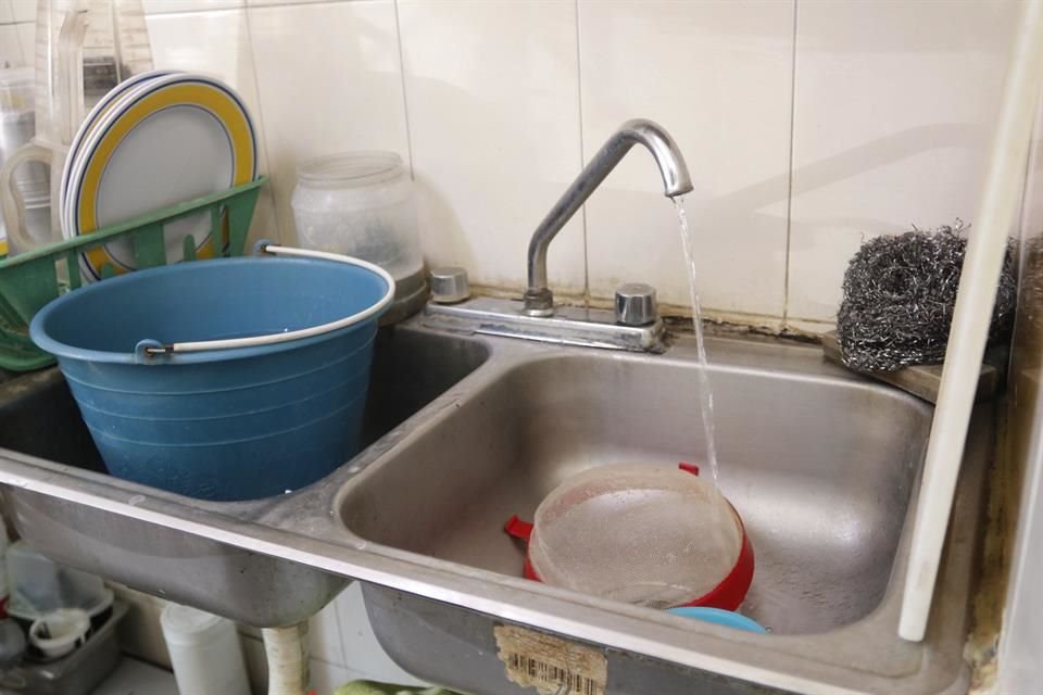 El costo por el servicio de agua potable en la Ciudad tendrá aumentos por encima de la inflación para 2021, proyectada en 3 por ciento.