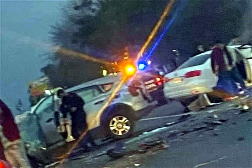 El percance fue reportado a las 7:00 horas sobre el kilómetro 215, en Montemorelos.