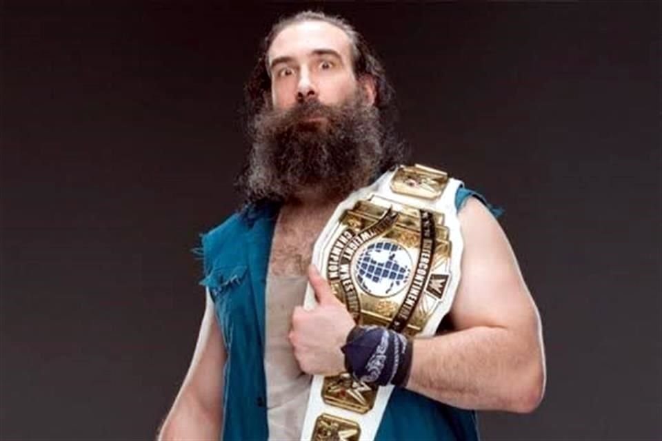 La noticia de la muerte de Luke Harper fue tendencia en redes sociales.