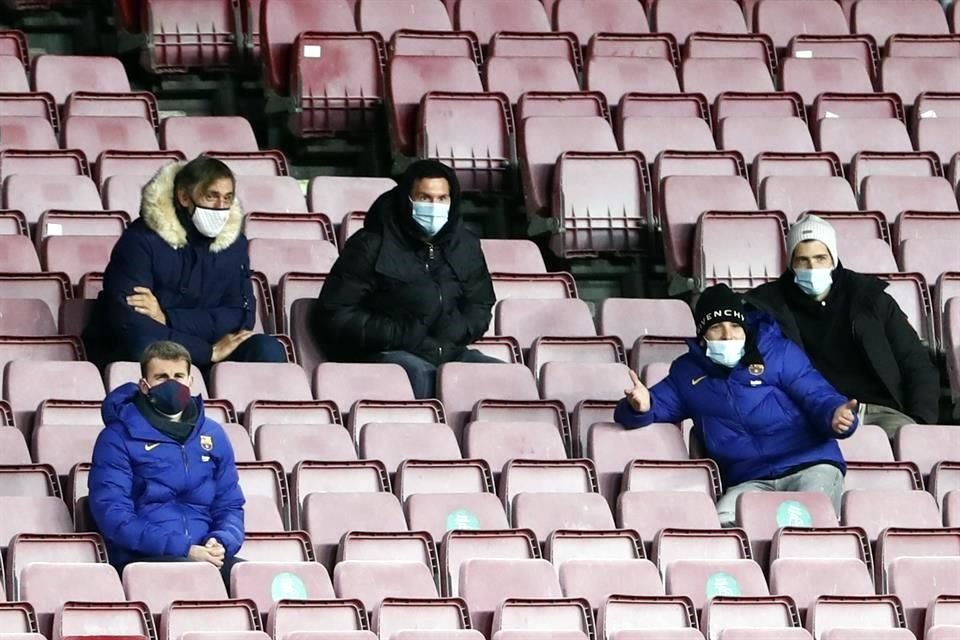 Lionel Messi vio el partido desde las gradas pues llegó hoy de vacaciones.