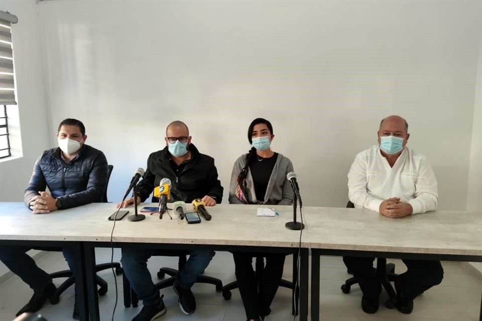 Los precandidatos fueron presentados hoy, en conferencia de prensa, en la sede estatal de Hagamos, por el presidente de dicho instituto político Ernesto Gutiérrez y la vicepresidenta, Valeria Ávila.