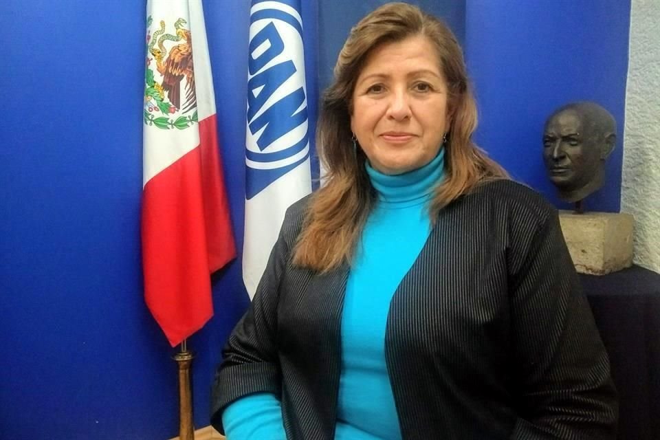 Pérez Chavira recordó que la sociedad le demandó al PAN generosidad para sumar fuerzas con otros institutos políticos y con ello ganar la mayoría en la Cámara de Diputados.