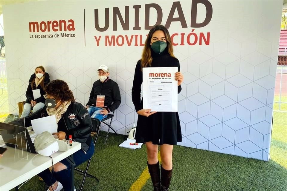 Chávez informó sobre su registro a través de redes sociales.