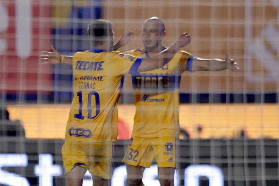 Gignac y Carlos González marcaron los dos goles.