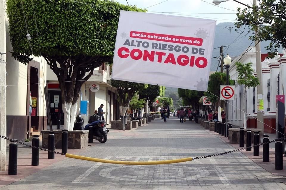 La Secretara de Salud Jalisco dej de dar a conocer los casos activos desde el 23 de noviembre argumentando un 'cambio de estrategia'.