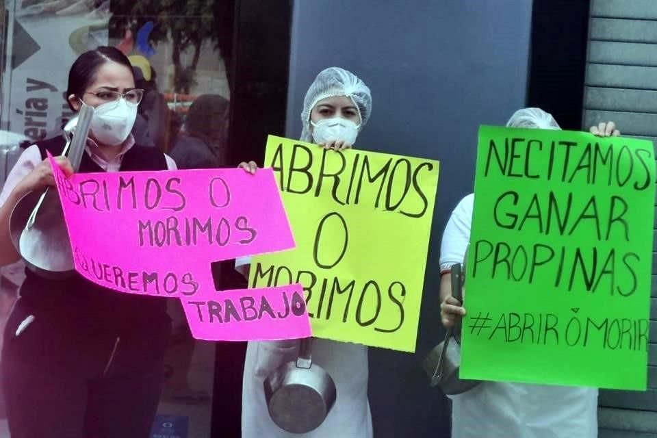 El funcionario panista argumentó que desde que prohibieron a los establecimientos que los comensales consuman en el lugar, no ha habido un decremento en el número de contagios de Covid-19.